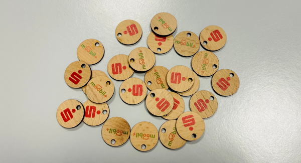 Holzchip 1 Euro mit kleinem Loch – Bild 2